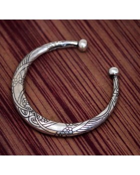 Rajasthani embossed silver plated cuff bangle